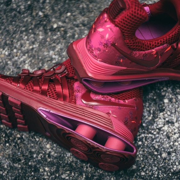 ✅SOLD OUT! NIKE: Shox Gravity Ruby Sneakers - Picture 6 of 8